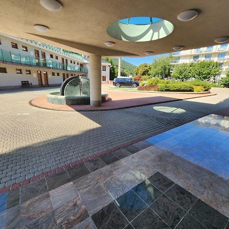 Kristoff Plaza Trencianske Teplice Appartement Trenčín Buitenkant foto