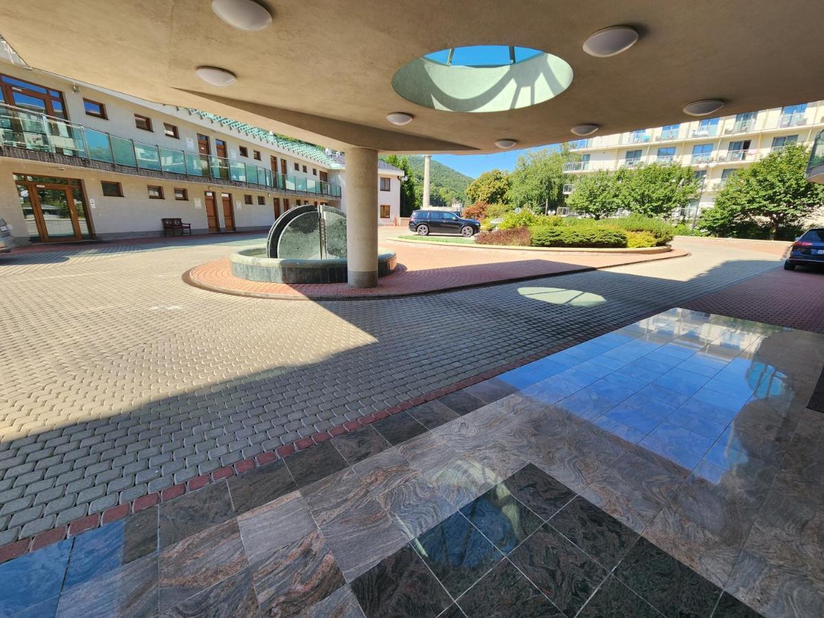 Kristoff Plaza Trencianske Teplice Appartement Trenčín Buitenkant foto